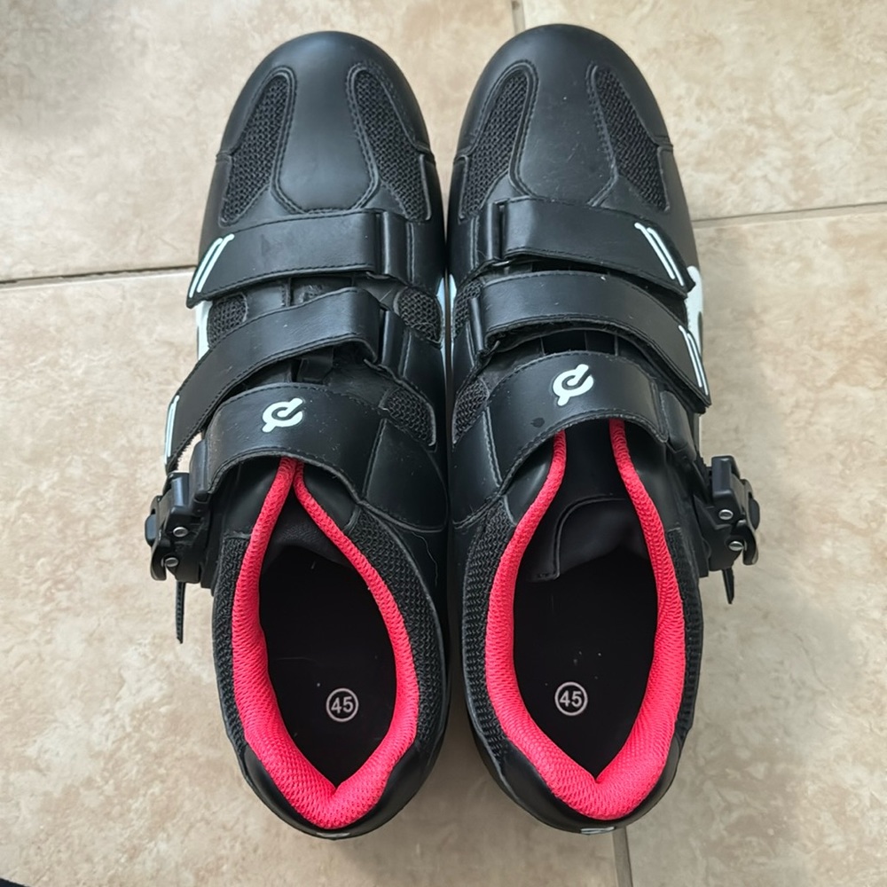 Like New Peloton Cycling Shoes Size 45, (Men’s 11)